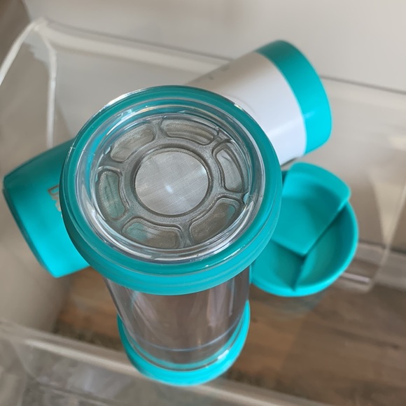 Brand New DavidsTea the one and only tea press...keep your tea warm for hours! - Picture 7 of 7